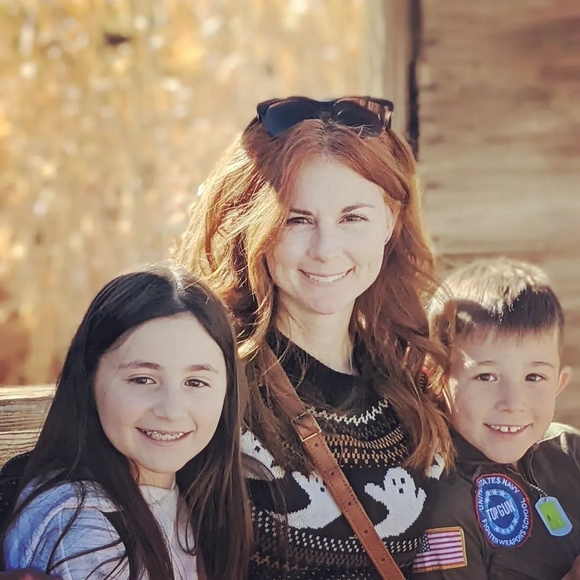 Meet your Posher, Jenny - Picture 1 of 1